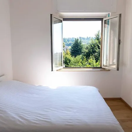 Spacious & Modern, Short Drive To & Mountain *