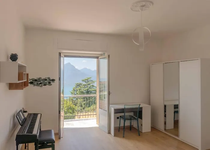 Apartament Spacious & Modern, Short Drive To & Mountain