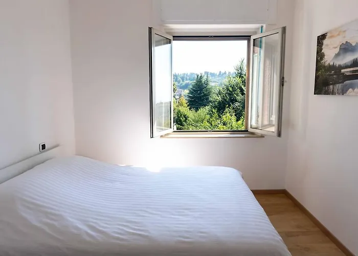 Spacious & Modern, Short Drive To & Mountain *